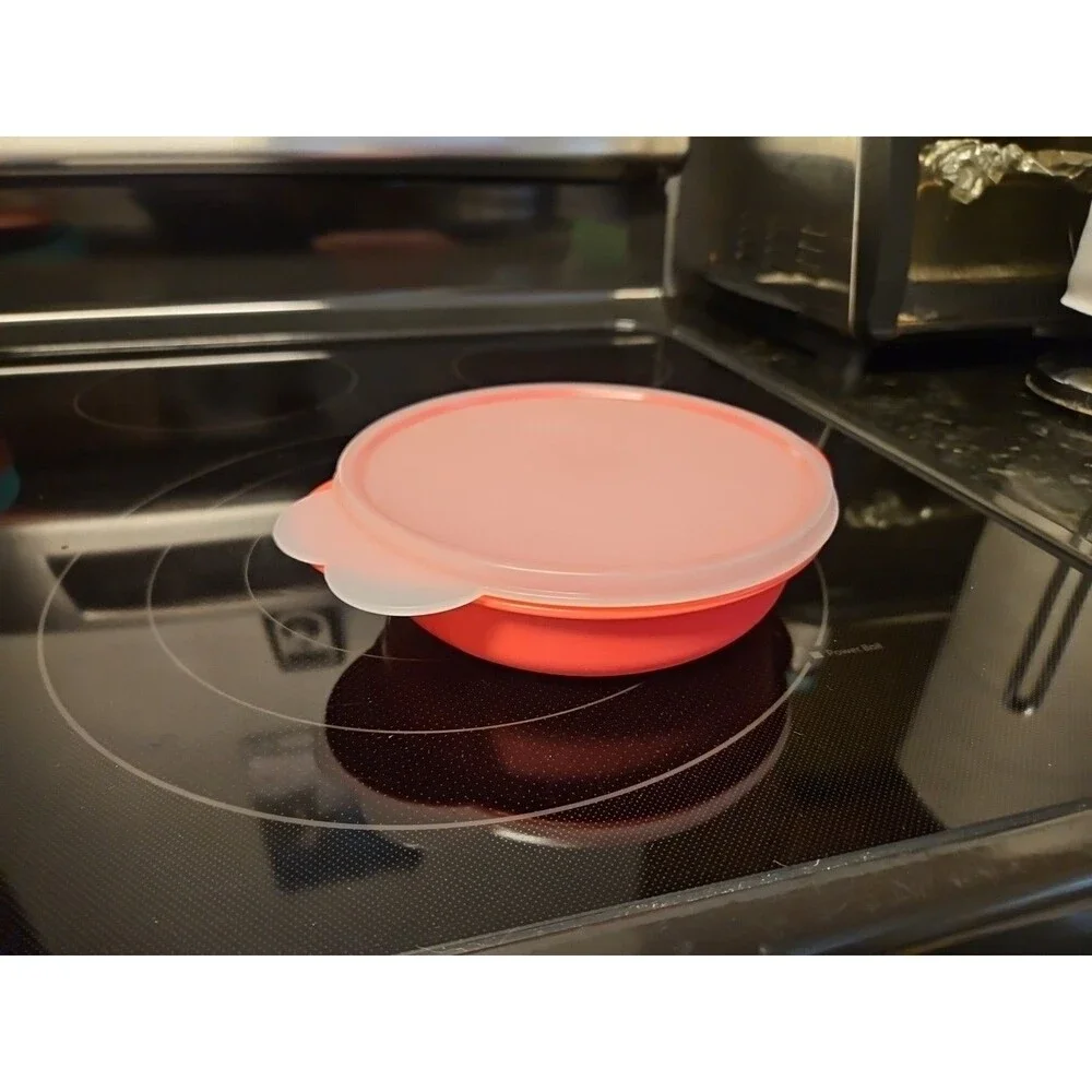 Tupperware #2646C Made In Mexico Coral Colored Bowl With Lid 390 mL 1.5 Cup